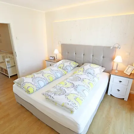 Apartment Haus Windrose Whg 01 Seehase Mit Terrasse Balkon Thiessow