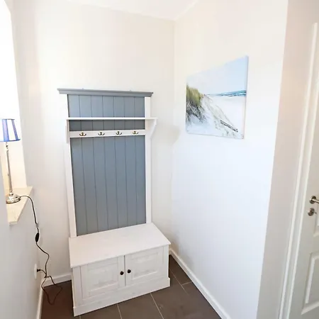 Haus Windrose Whg 01 Seehase Mit Terrasse Balkon * Thiessow