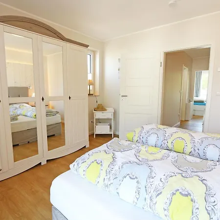 Lejlighed Haus Windrose Whg 01 Seehase Mit Terrasse Balkon Thiessow