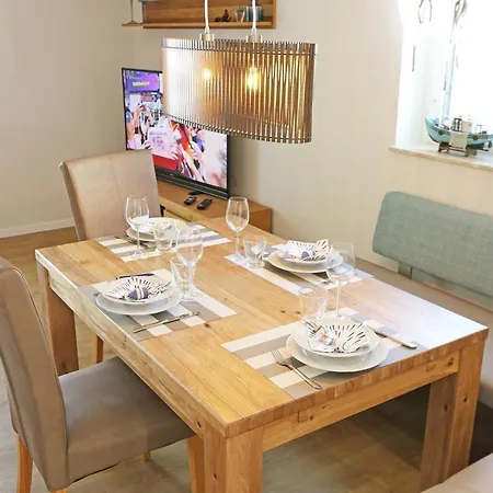 דירה Haus Windrose Whg 01 Seehase Mit Terrasse Balkon טיסואו